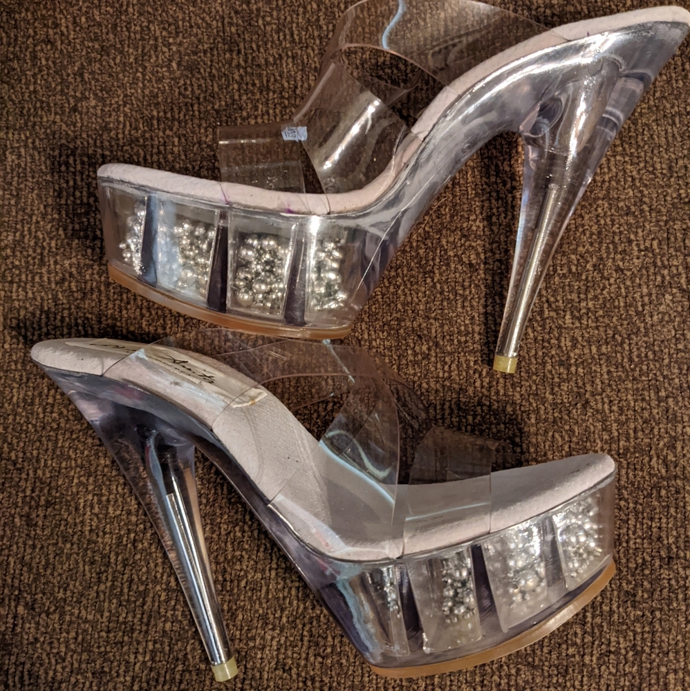 💎Disco Heaven! Vintage lucite sky high heels  with silver beads By Else Anita💎